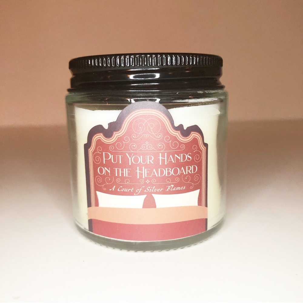 the bookish box a court of silver flames candle - Picture 5 of 7